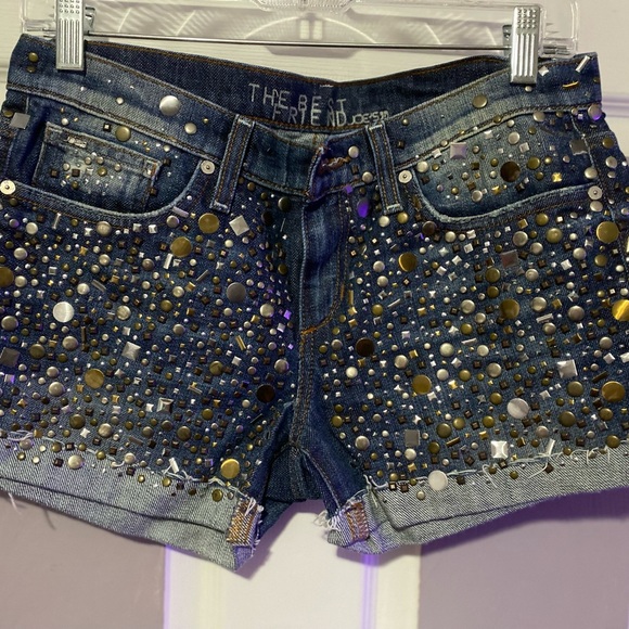 JOE’S JEANS “THE BEST FRIEND” STUD EMBELLISHED-SHORTS. Size 25 - Picture 2 of 5